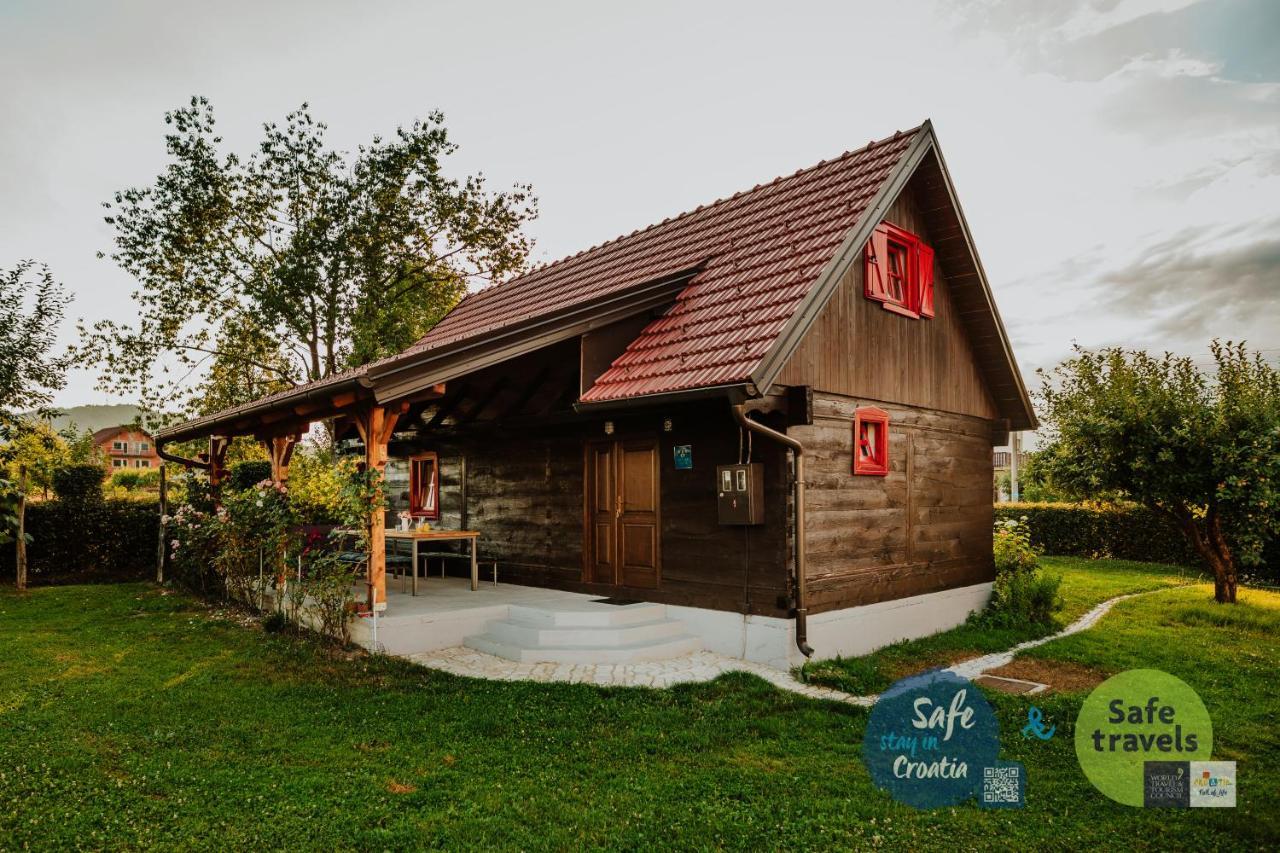 Villa Kuca Za Odmor Lang Karlovac Exterior foto