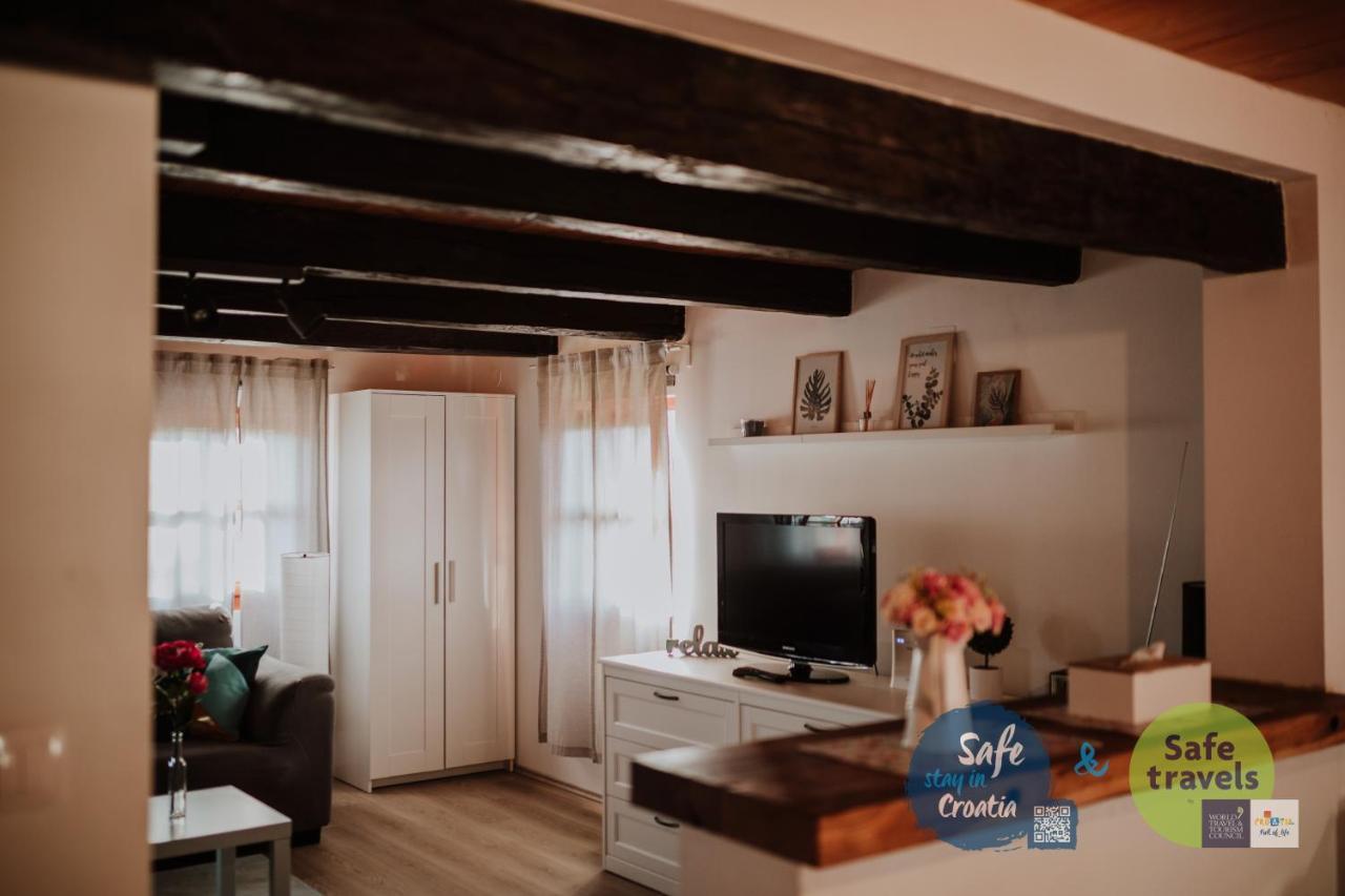 Villa Kuca Za Odmor Lang Karlovac Exterior foto
